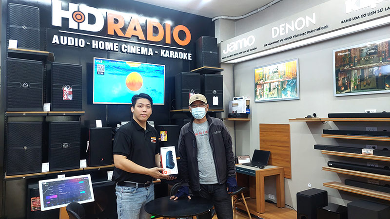 Khách hàng đã tin tưởng và lựa chọn mua Loa JBL Charge 5 tại HDRadio