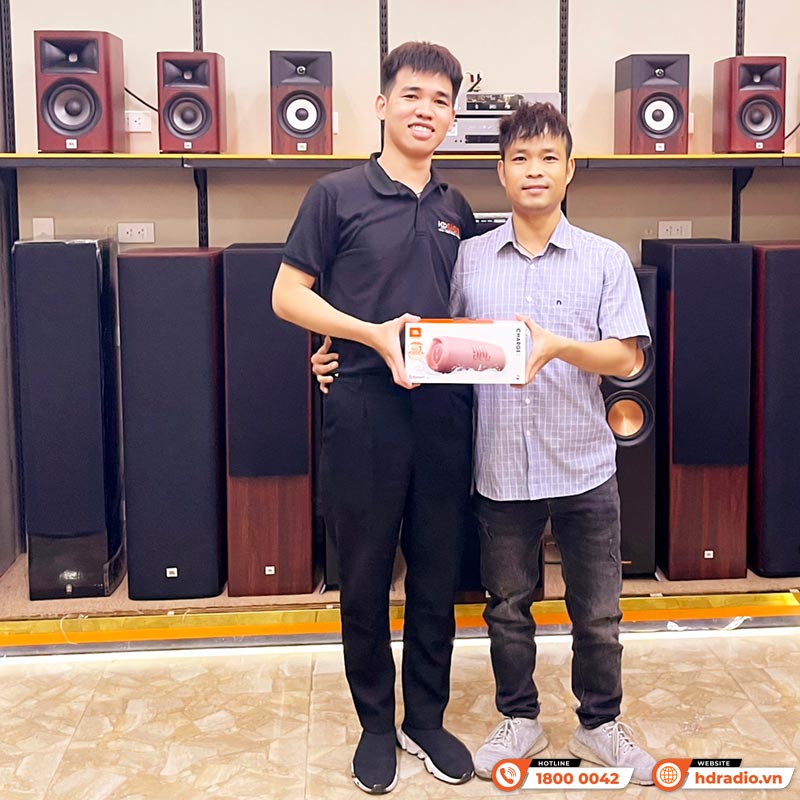 Loa JBL Charge 5, Pin 20h, Chống Nước IP67, Bluetooth 5.1, PartyBoost, USB A, Công suất 40W-17