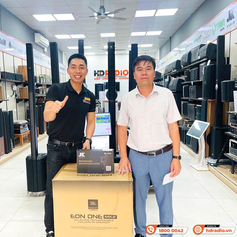 khách hàng mua loa JBL one mk2 và mic jkaudio b1 pro chính hãng tại hdradio