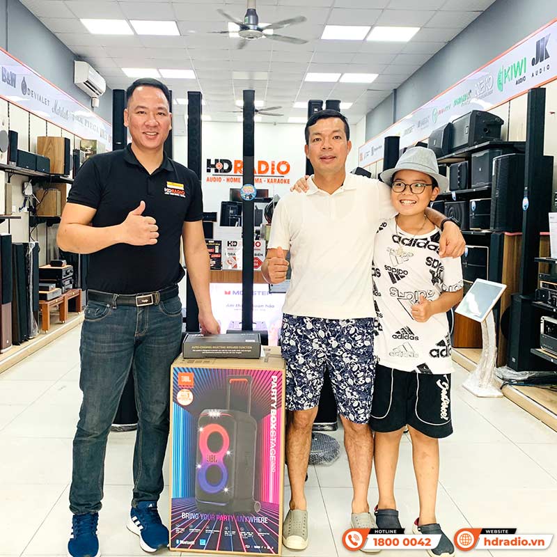 khách hàng mua Loa bluetooth tiệc tùng JBL PartyBox Stage 320 tại hdradio