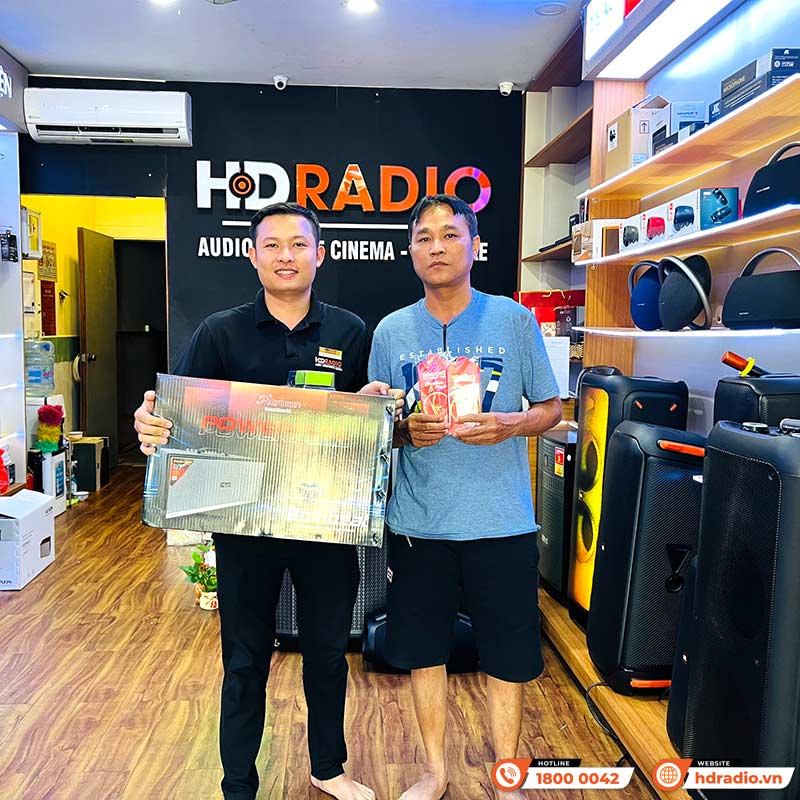 khách hàng mua Loa di động karaoke Crowin SA310