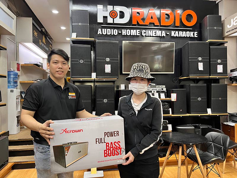 khách hàng mua loa Acrowin SA800 tại HDRadio