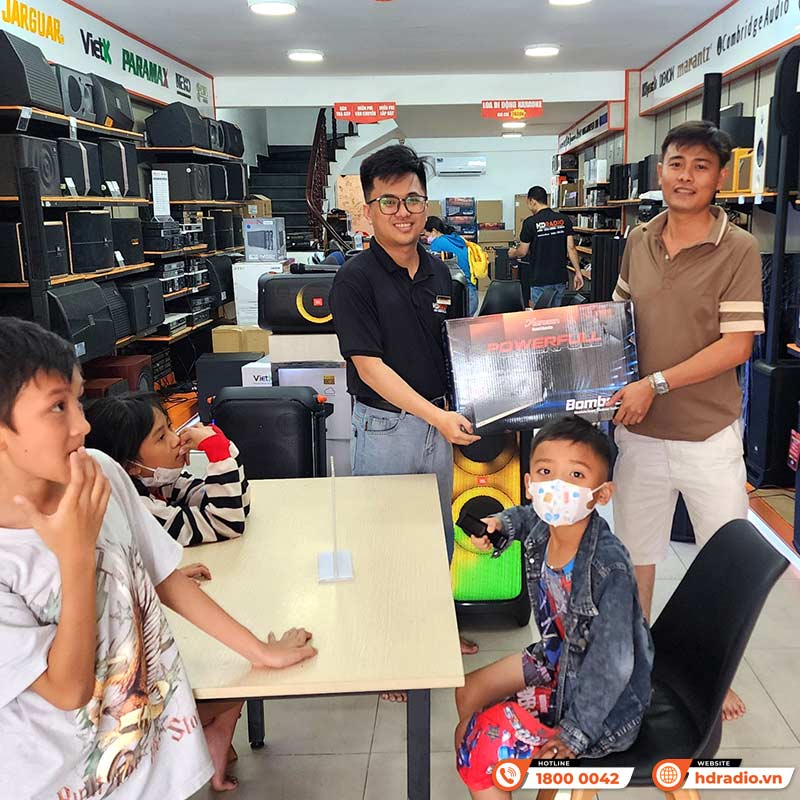 Khách hàng yêu thích mua Loa Acrowin SA810 hát karaoke hay tại hdradio