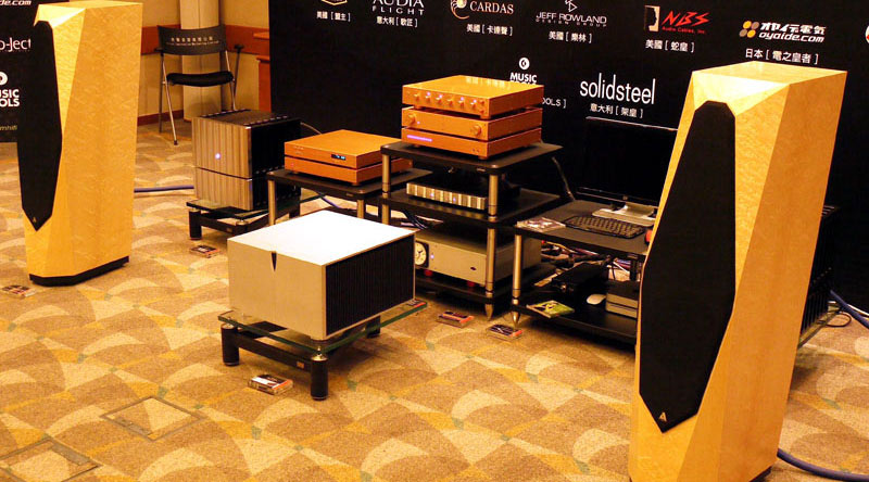 Loa Đứng Avalon Compas Diamond