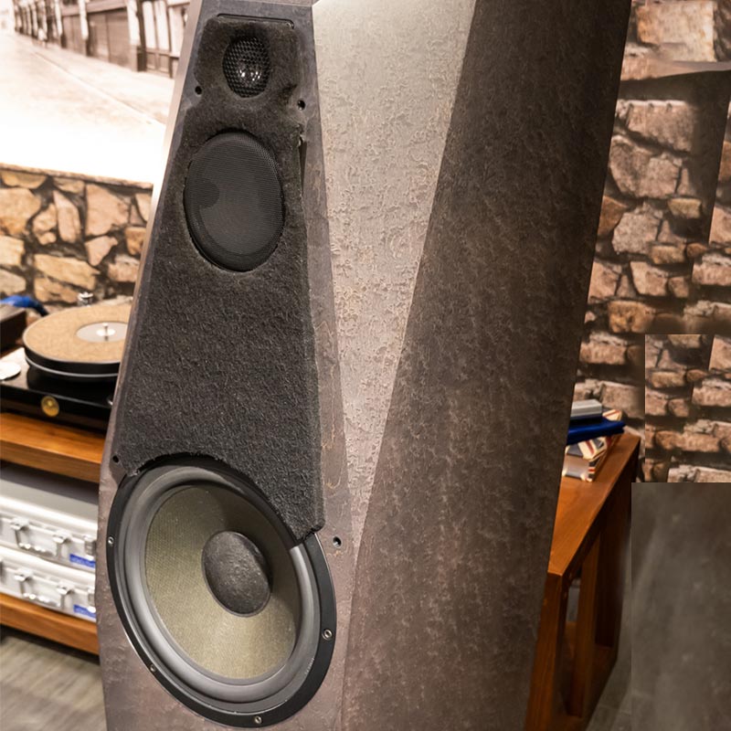 Loa Avalon Precision Monitor 4