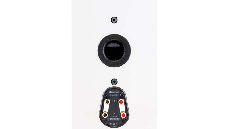 thiet ke cong thoat hoi phia sau