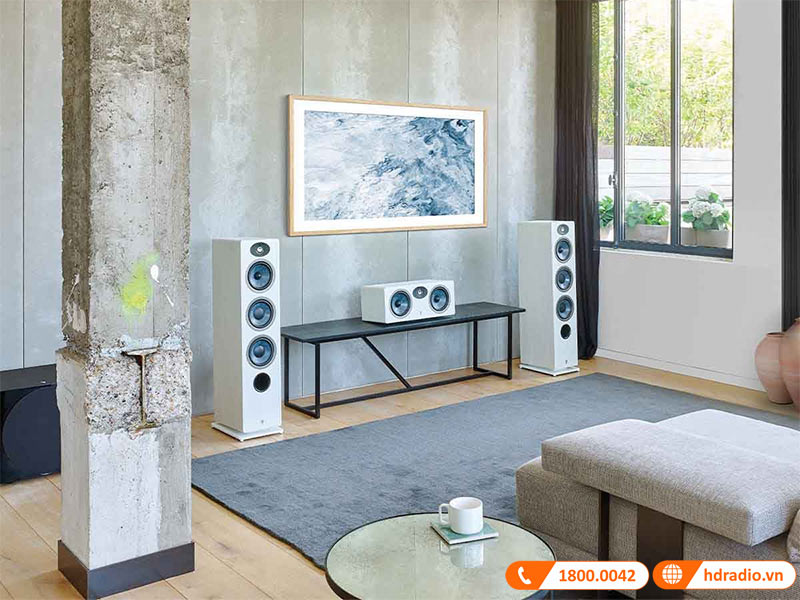 Loa Focal Vestia Center