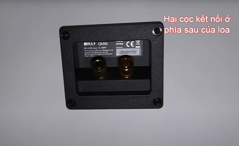 loa center kef q650c trang bi 2 coc ket noi