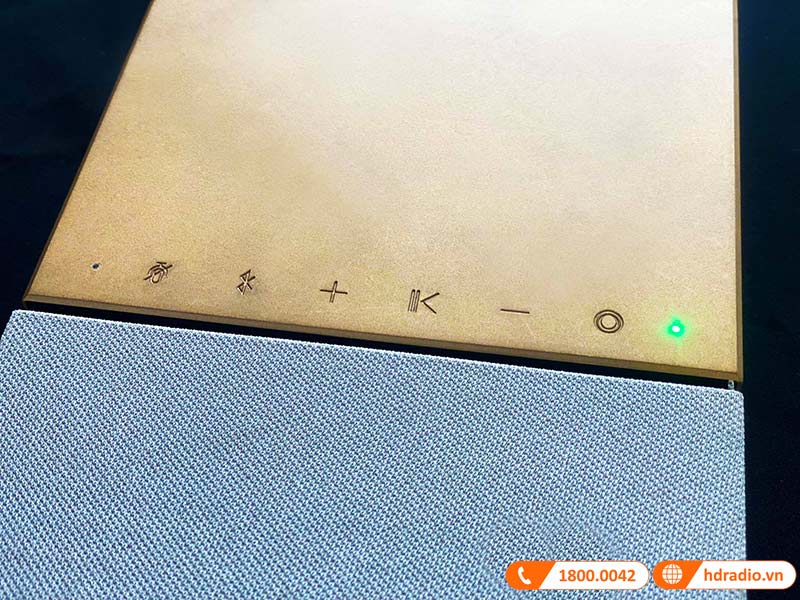 Nút điều chỉnh loa sounbar Devialet Dione Opera de Paris