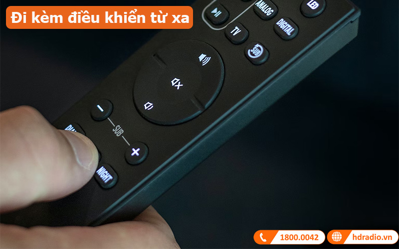 Loa soundbar Klipsch Cinema 400 đi kèm điều khiển từ xa 