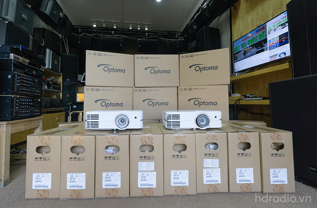 Những hình ảnh đầu tiên về máy chiếu Optoma UHD51A