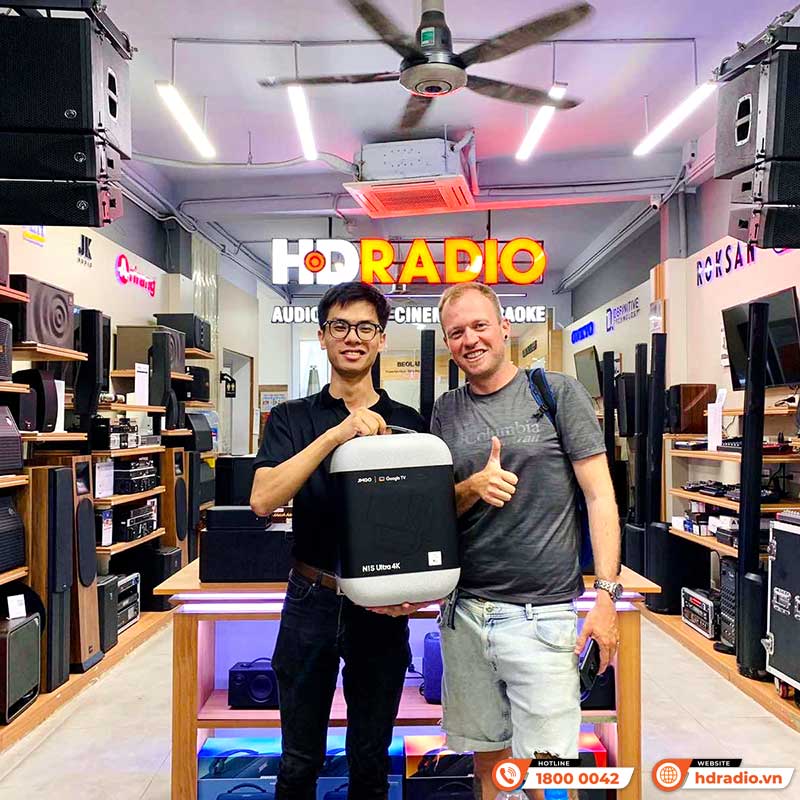 khách hàng mua Máy Chiếu Jmgo N1s Ultra tại hdradio