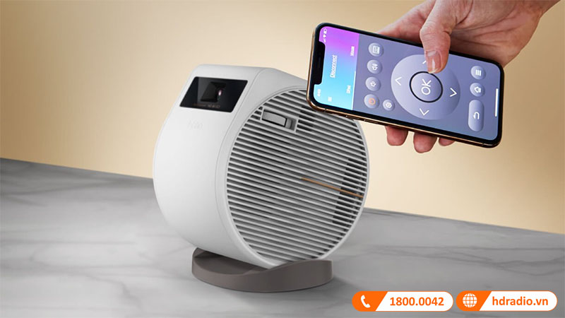 điều khiển qua ứng dụng BenQ Smart Control