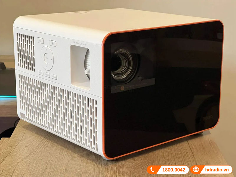 có chân đế điều chỉnh với nam châm