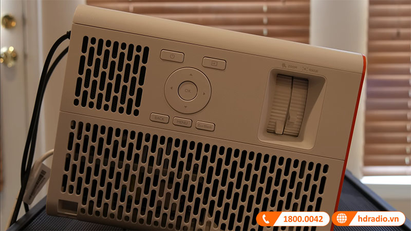 hệ thống điều khiển ở mặt lưng của X3000i