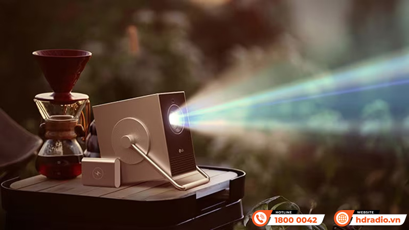 Máy chiếu 4K LG HU710PB