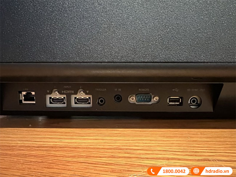 Dễ dàng kết nối với Máy chiếu 4K Sony VPL-XW7000ES