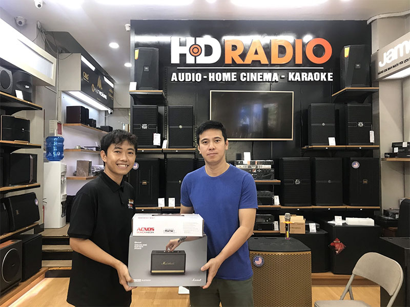 khác hàng mua Loa Marshall Acton 2 và vang số chỉnh cơ Mi30