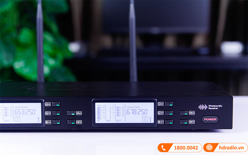 Micro không dây Kiwi A8 mặt trước đầu thu 