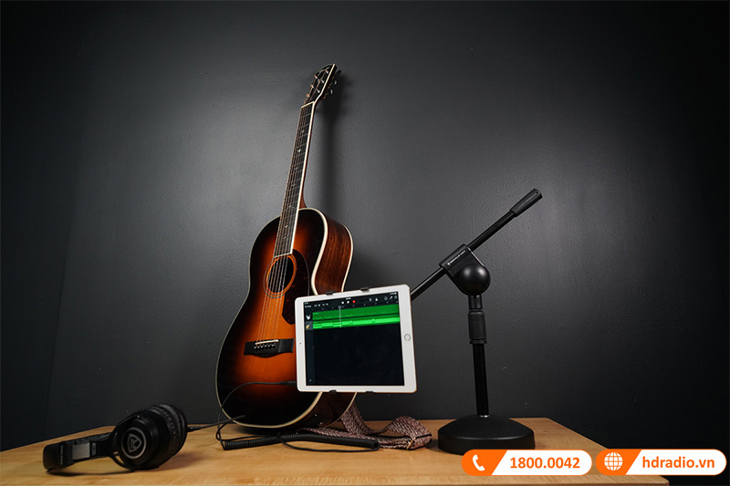 Micro AKG P170 Micro AKG P170