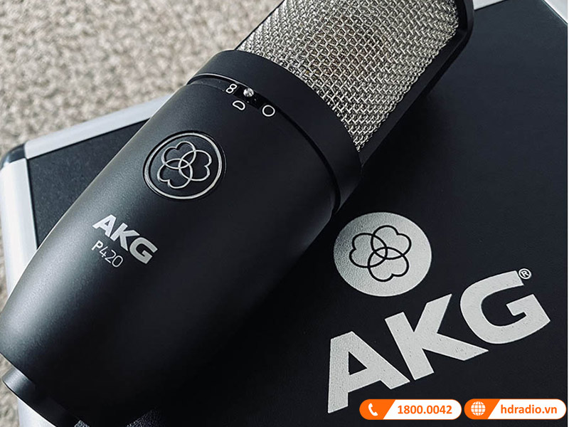 Micro AKG P420