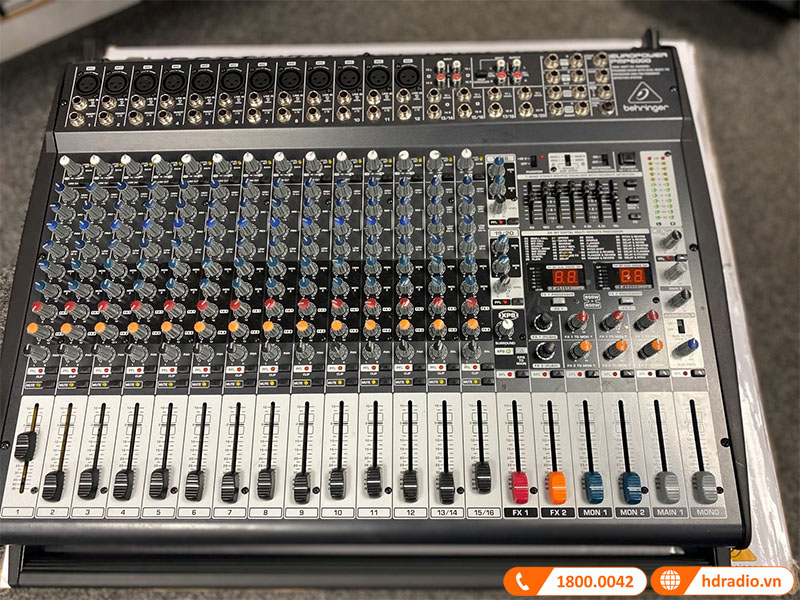 Kiểu dáng thiết kế gọn nhẹ, hiện đại