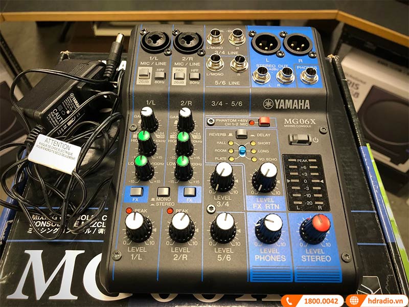 Bàn Mixer Yamaha MG06X