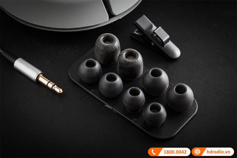 có bốn kích cỡ nút tai bằng silicon