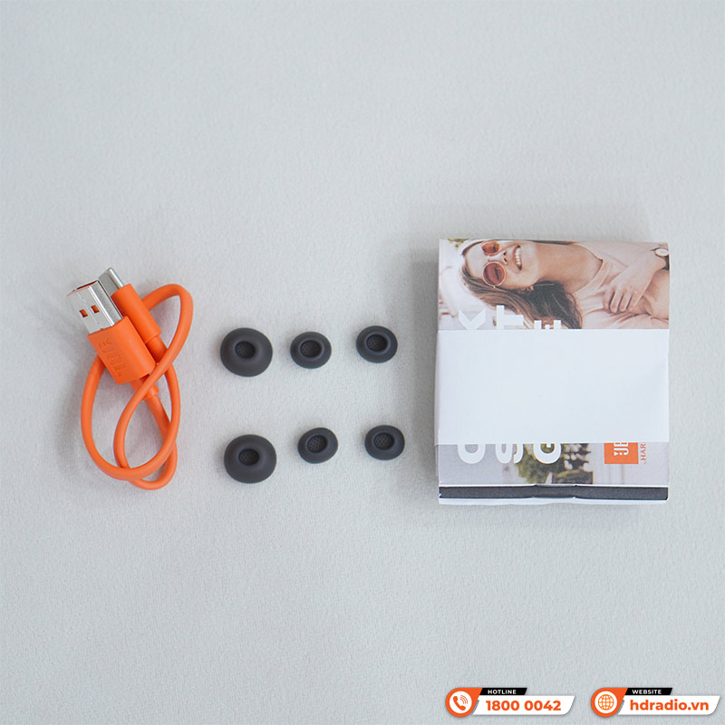 phụ kiện trong hộp Tai nghe JBL Live Beam 3