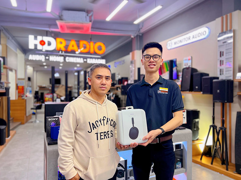 Khách hàng mua Tai Nghe Sony WH-1000XM5 Chính Hãng tại HDRadio