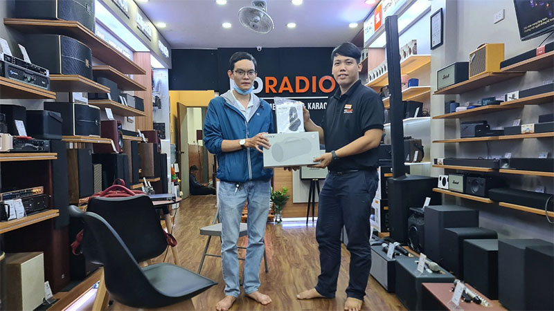 khách hàng mua tại nghe SONY WH-CH520 và loa SONY SRS-XG300 tại HDRadio