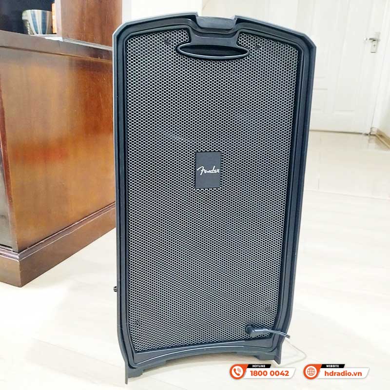 Giao lắp bộ Loa Fender Passport Venue Series 2 trị giá hơn 32 triệu đồng cho chị Jennifer Lê ở Tây Hồ, Hà Nội