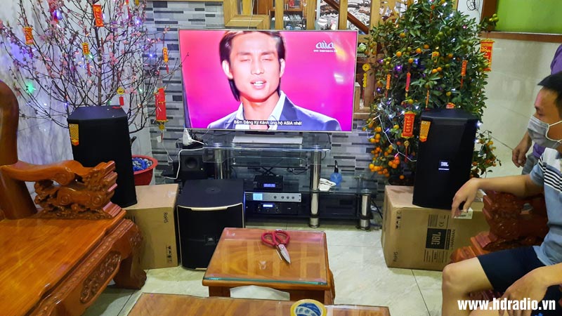 Lắp dàn karaoke loa full cho anh Hảo ở Bình Dương (Loa JBL KPS1, Cục công suất JKAudio H2600, Vang số JKaudio X6000 Pro, Micro không dây JBL VM200, Loa SUB JBL Pasion 12SP)