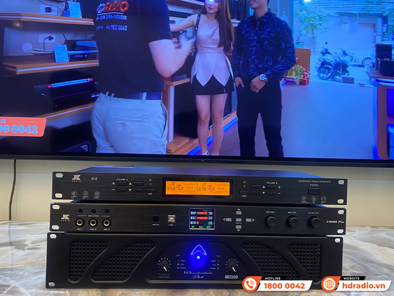 Dàn karaoke chất lượng của anh Hiển ở Tây Hồ, Hà Nội