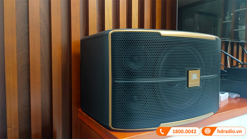 Dan karaoke gia dinh anh Hoa