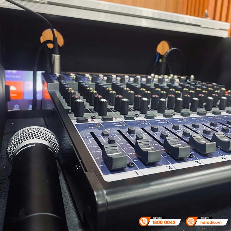 Hệ thống âm thanh hội trường sân khấu tại Trường mầm ngon ngôi sao tương lai