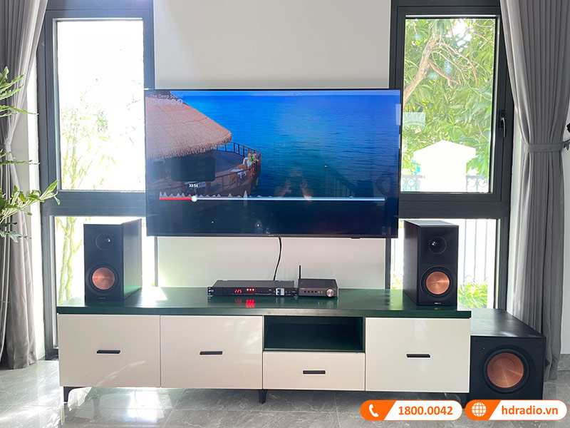 Dàn nghe nhạc của anh Hùng ở Gia Lâm, Hà Nội Dàn nghe nhạc của anh Hùng ở Gia Lâm, Hà Nội