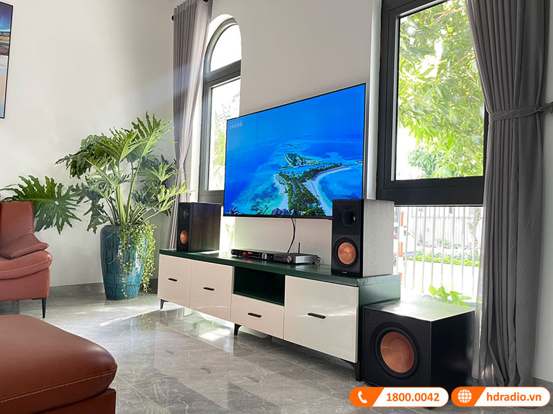 Dàn nghe nhạc của anh Hùng ở Gia Lâm, Hà Nội Dàn nghe nhạc của anh Hùng ở Gia Lâm, Hà Nội