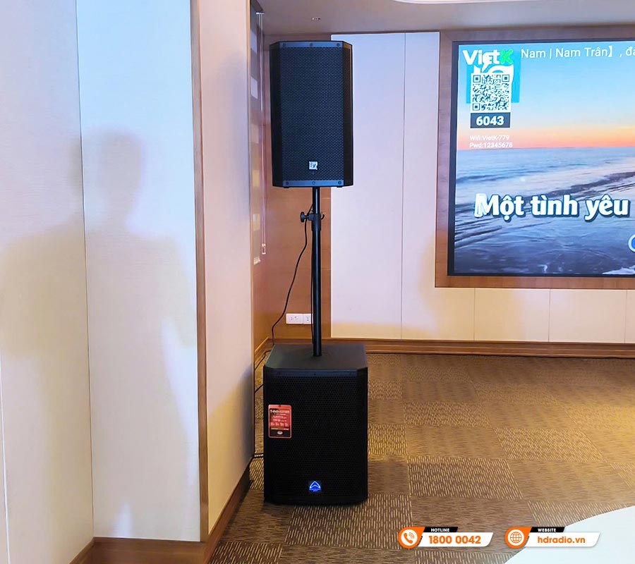 Dàn âm thanh sân khấu biểu diễn của anh Hưng ở Quận 3, TP.Hồ Chí Minh Dàn âm thanh sân khấu biểu diễn của anh Hưng ở Quận 3, TP.Hồ Chí Minh