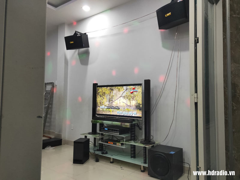 Lắp dàn karaoke anh Lâm ở Bình Chánh, Hồ Chí Minh (Loa CAVS LF710, Cục đẩy liền vang Kiwi PD8000, Micro không dây VinaKTV S600X Max, Loa Sub Listensound LS12A)