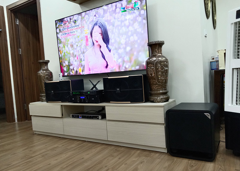 Lắp đặt dàn karaoke HK24 cho anh Lâm ở Hoàng Mai, Hà Nội