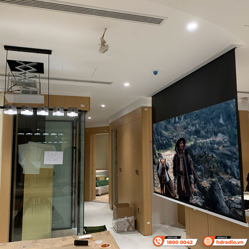 Hệ thống trình chiếu của anh Long ở Quận Tây Hồ, Hà Nội Hệ thống trình chiếu của anh Long ở Quận Tây Hồ, Hà Nội