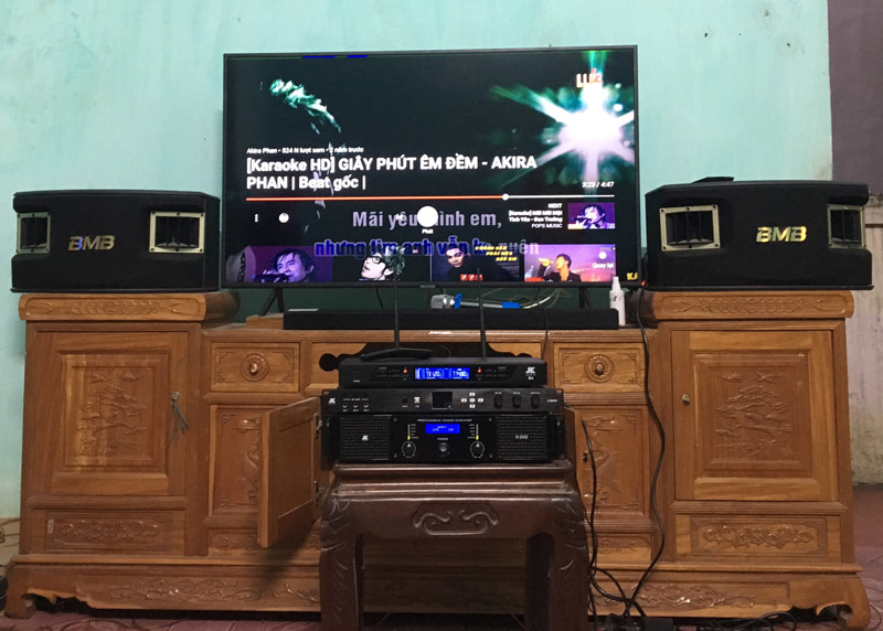 lap-dan-karaoke-bmb-gia-dinh-anh-ninh-thach-that-ha-noi2
