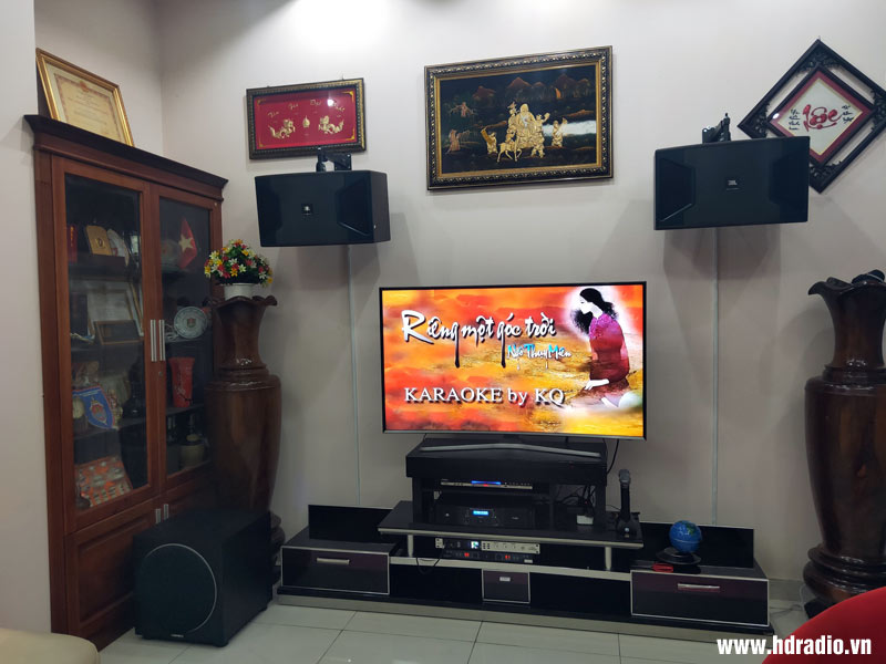 Lắp dàn karaoke anh Quang ở Quận 7, HCM (Loa JBL Ki312, Cục công suất JKAudio H2400, Vang số Himedia H10, Loa SUB PARAMAX 1000 New)