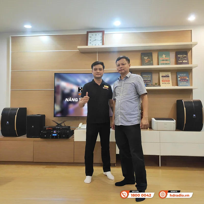 Dàn karaoke của anh Tuấn ở Cầu Giấy, Hà Nội Dàn karaoke của anh Tuấn ở Cầu Giấy, Hà Nội