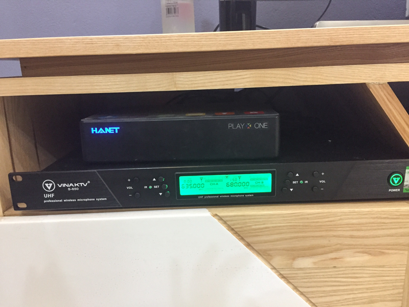 lap-dan-karaoke-gia-dinh-anh-son-o-nguyen-duc-canh-hoang-mai-hn7