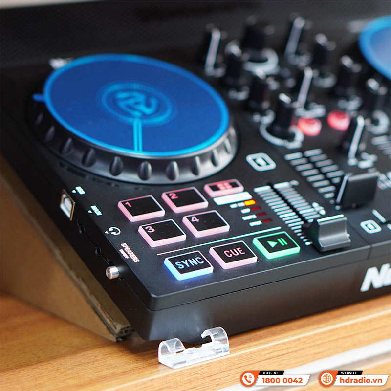 Bàn DJ Numark Party Mix Live