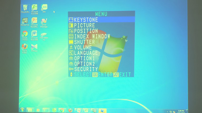 nguyen-nhan-may-chieu-bi-mo