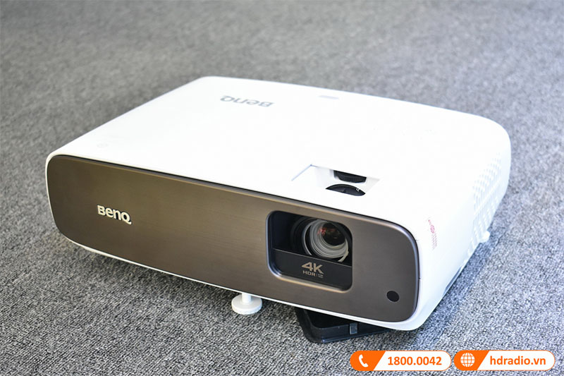 Máy chiếu BenQ W2700