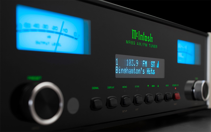 McIntosh ra mat dau thu radio FM/AM MR89